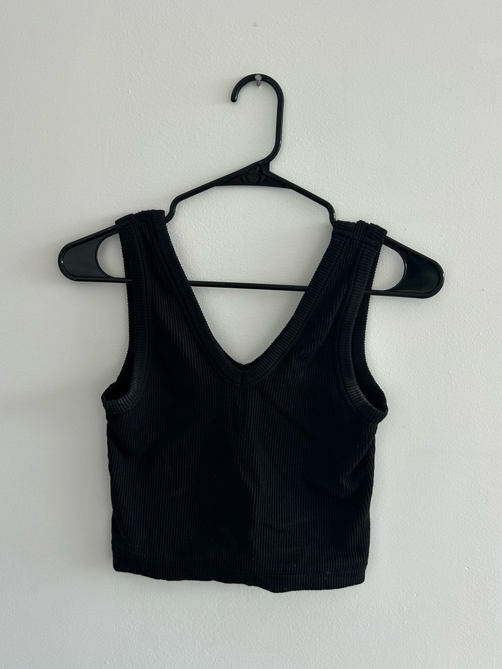 Old Navy Black Ribbed Cropped Tank Top